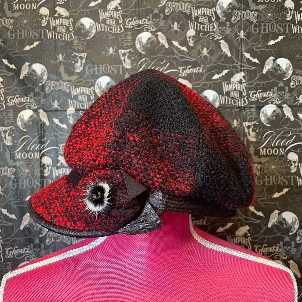 Red and Black Tweed Beret with Bow